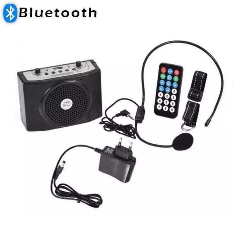 SUMK KU-898 Portable Voice Amplifier with Bluetooth (Category: Soundbars, Speakers & Amplifiers) located in Manila. Submitted by iliasjen (Listing ID 1426220855, Image 3). Description: SUMK KU-898 voice amplifier features Bluetooth connectivity, USB/SD/FM radio, and a digital display. It includes a headset microphone, remote control, and a built-in 1800mAh battery for up to 10 hours of use. It supports 6 music modes: Pop, Rock, Classic, Jazz, Bas