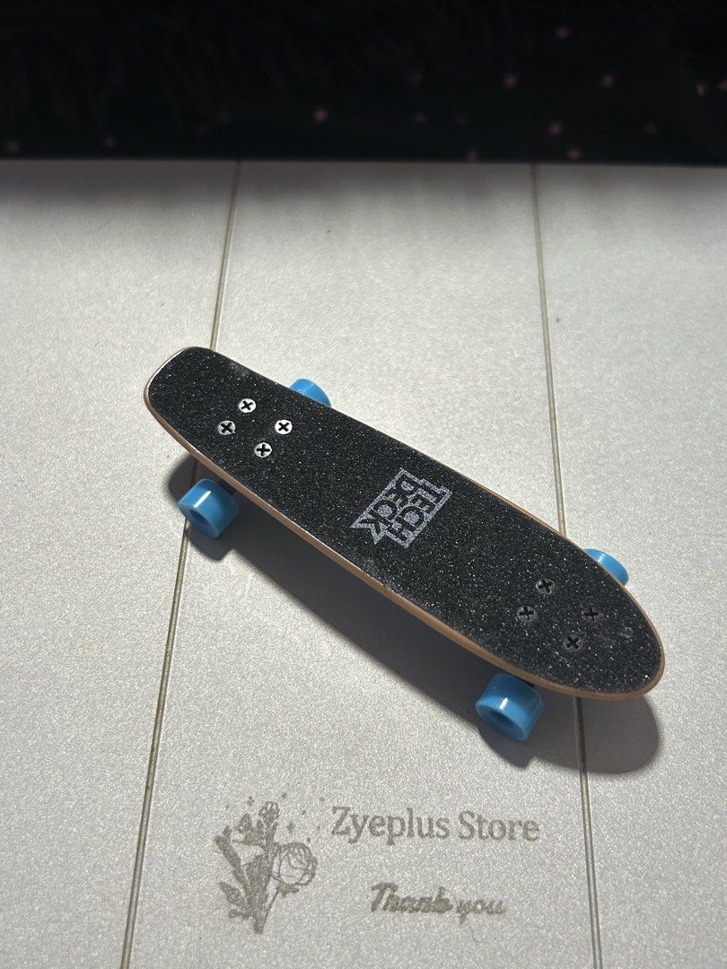 Bo25Tech Deck Fingerboards (Category: Action & Battle Toys) located in Angeles City. Submitted by zyeplustradings (Listing ID 1426214752, Image 1). Description: Two Tech Deck fingerboards are available. One features the Tech Deck logo, and the other has an Alien Workshop design. Both have blue wheels. These fingerboards are designed for tricks and stunts. They are perfect for collectors or anyone who enjoys fingerboarding..