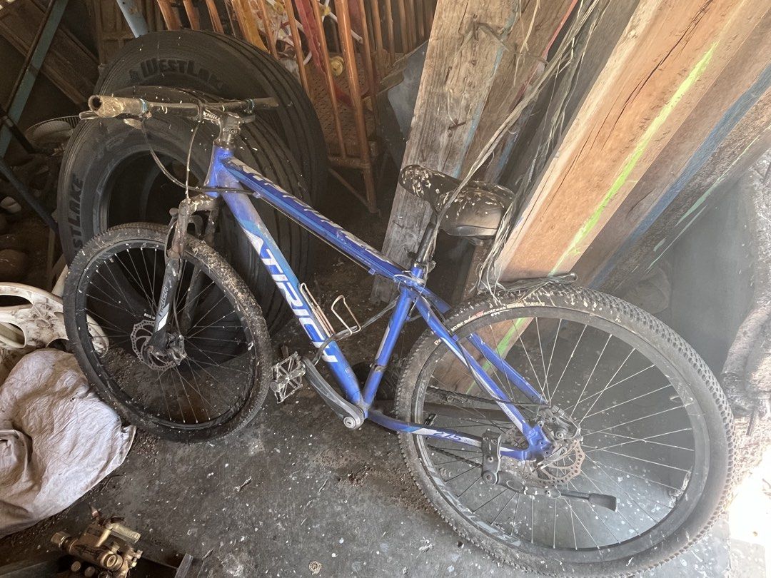 Tirich Mountain Bike 27.5 (Category: Bicycles) located in Manila. Submitted by cool_jean. (Listing ID 1426206293, Image 2). Description: sira clutch at cable ng brake rust.