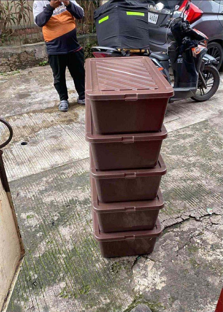 Underbed Storage Box 50Liters (Category: Storage Boxes & Baskets) located in Caloocan City. Submitted by brightdeer.83db1b (Listing ID 1426235301, Image 1). Description: Underbed storage box 50L L-26 H-8.5 W-15 Inches lahat Pick up/ Lalamove delivery .