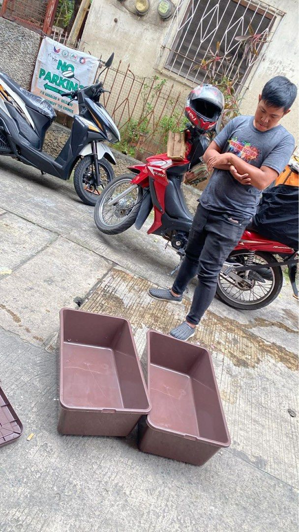 Underbed Storage Box 50Liters (Category: Storage Boxes & Baskets) located in Caloocan City. Submitted by brightdeer.83db1b (Listing ID 1426235301, Image 3). Description: Underbed storage box 50L L-26 H-8.5 W-15 Inches lahat Pick up/ Lalamove delivery .