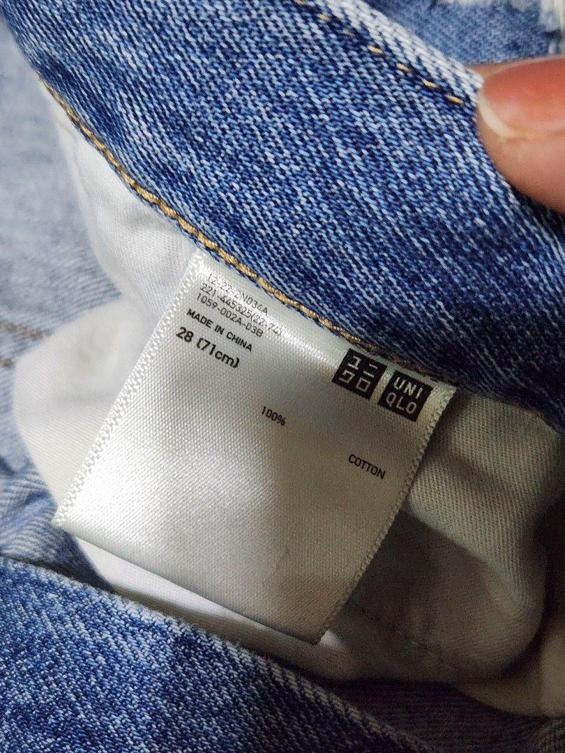Uniqlo High Waisted Shorts (Category: Shorts) located in Candaba. Submitted by lisbaga (Listing ID 1426296117, Image 2). Description: .