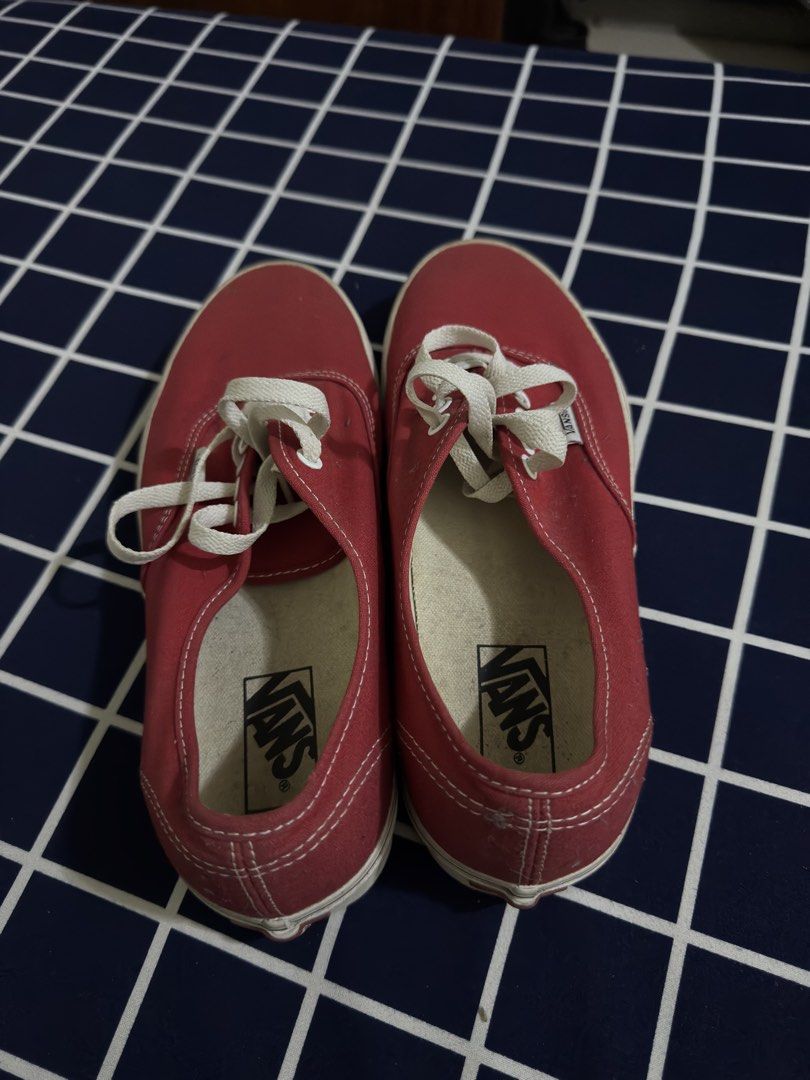 Vans Authentic Red (Category: Sneakers) located in Caloocan City. Submitted by _earldlr (Listing ID 1426298524, Image 2). Description: .