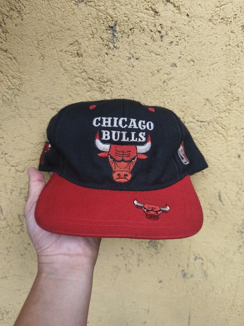 Vintage Bootleg Bulls Bheads (Category: Caps & Hats) located in Bacolod City. Submitted by jimar4955 (Listing ID 1426328115, Image 1). Description: Bulls BlockHeads Bootleg Korea Wool in Excellent .
