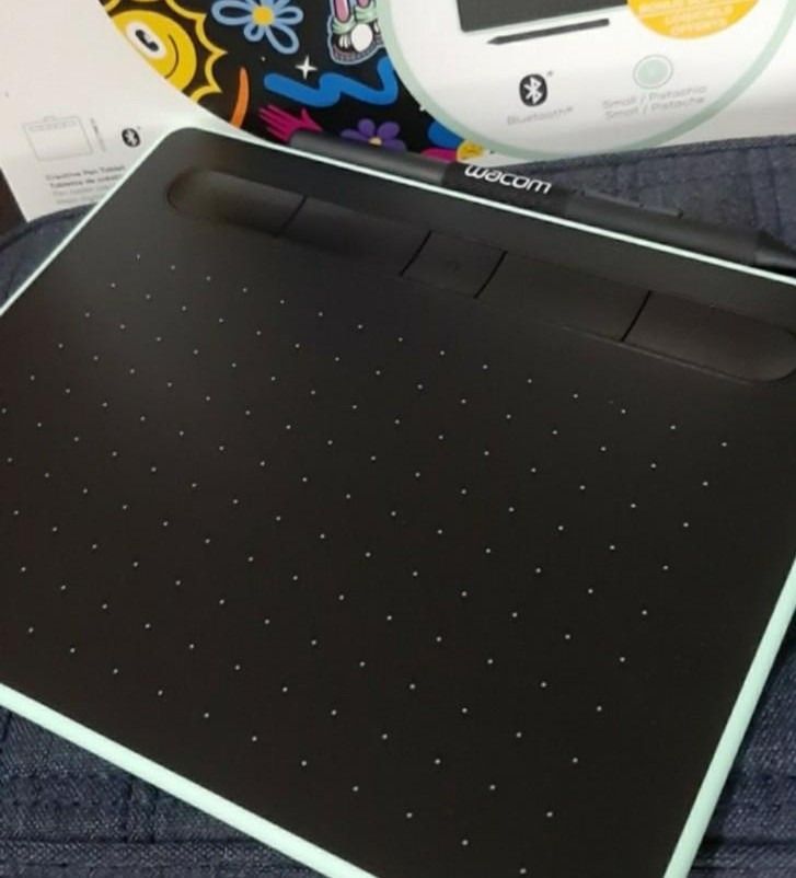 Wacom Intuos Graphics Tablet BT Small Pistachio (Category: Other Mobile & Gadget Accessories) located in Tarlac. Submitted by mitchie008 (Listing ID 1426281474, Image 2). Description: Original Wacom Intuos Graphics Tablet with Bluetooth Connectivity Size: Small Color: Pistachio Bluetooth connectivity + cable included Lightly used so minimal scratches on the tablet surface (which is normal, you won't notice it; no scratches on the tablet body itse