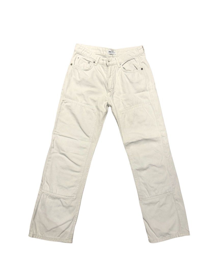 ZARA Mid-rise Straight leg Jeans (Category: Jeans) located in Manila. Submitted by re.life.rack (Listing ID 1426318324, Image 1). Description: - 9.5” front crotch length - 40” outseam length - has minimal scratches on the back (see last pic) Message for more when worn pics 🫶🏻.