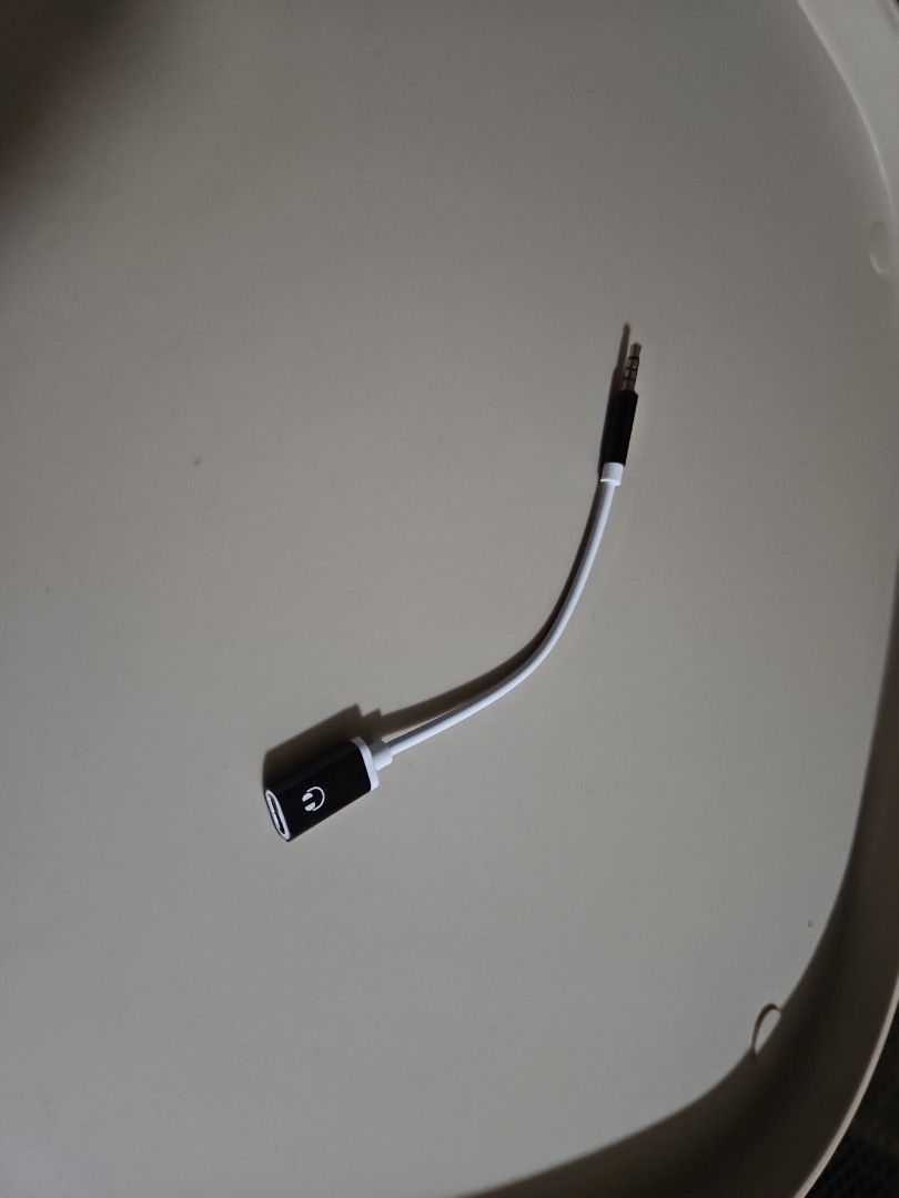 3.5mm to USB-C Audio Adapter405990707319941121