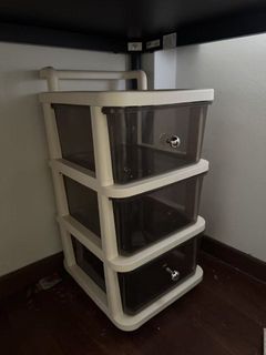 (Category: ) located in . Submitted by zz389 (Listing ID 1426413564, Image 1). Description: .