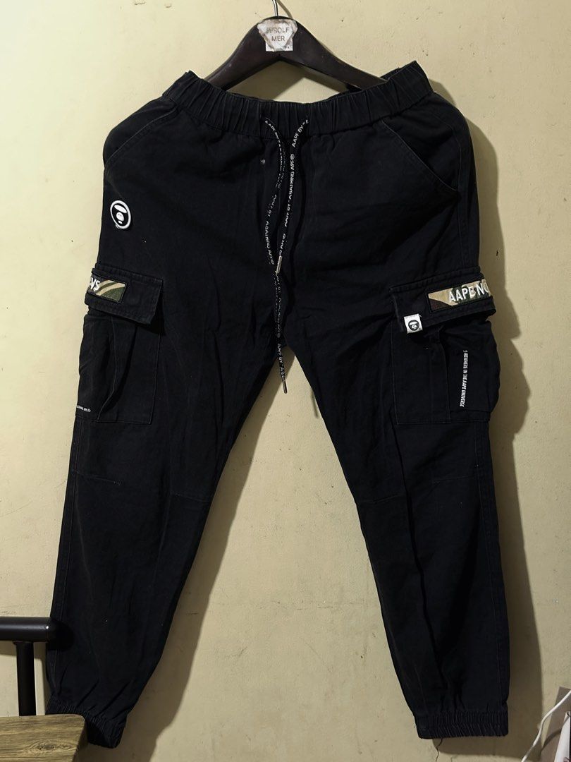Aape Cargo Jogger Pants (28-30) (Category: Joggers) located in Santa Rosa. Submitted by omnicronzxc (Listing ID 1426565457, Image 1). Description: Aape Cargo Jogger Pants medium on tag, 28-30, length 36 9/10 condi excellent condition 1k add sf.