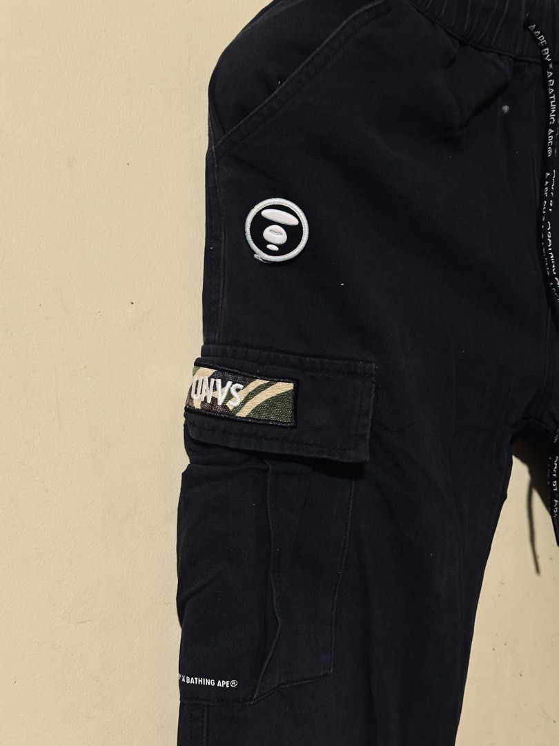 Aape Cargo Jogger Pants (28-30) (Category: Joggers) located in Santa Rosa. Submitted by omnicronzxc (Listing ID 1426565457, Image 2). Description: Aape Cargo Jogger Pants medium on tag, 28-30, length 36 9/10 condi excellent condition 1k add sf.