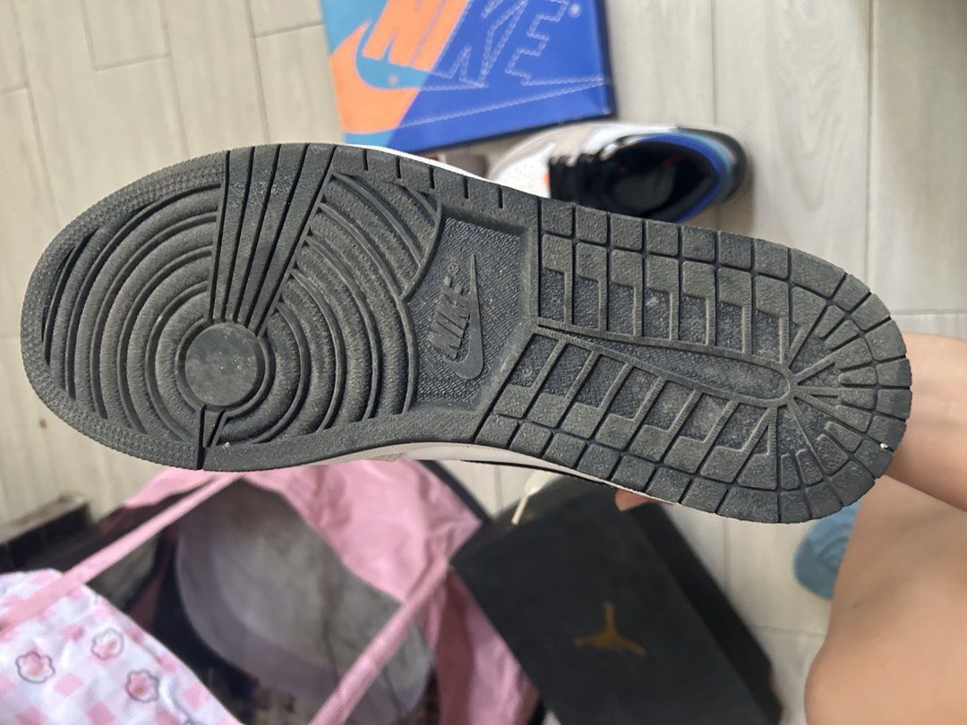 Air Jordan 1 Retro High OG (Category: Sneakers) located in Marikina City. Submitted by tharyl1824 (Listing ID 1426438781, Image 2). Description: original jordan shoes rrs:decluterring money back guaranteed if proven fake .