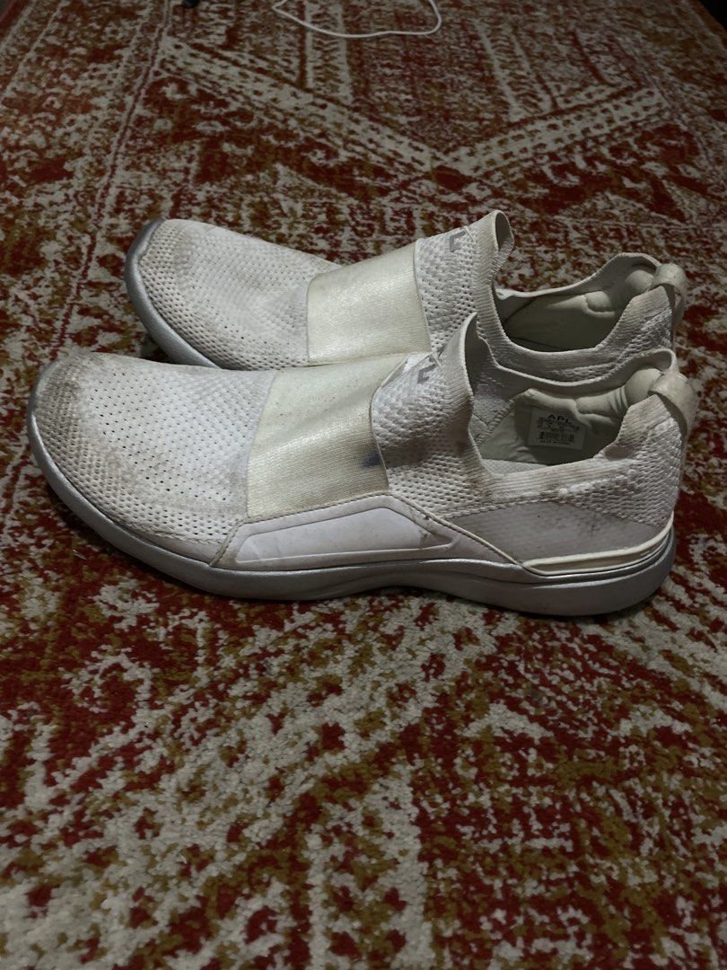 APL Techloom Bliss Slip-On Sneakers - White (Category: Casual Shoes) located in Dumaguete. Submitted by raspberrypepsi (Listing ID 1426577107, Image 3). Description: .