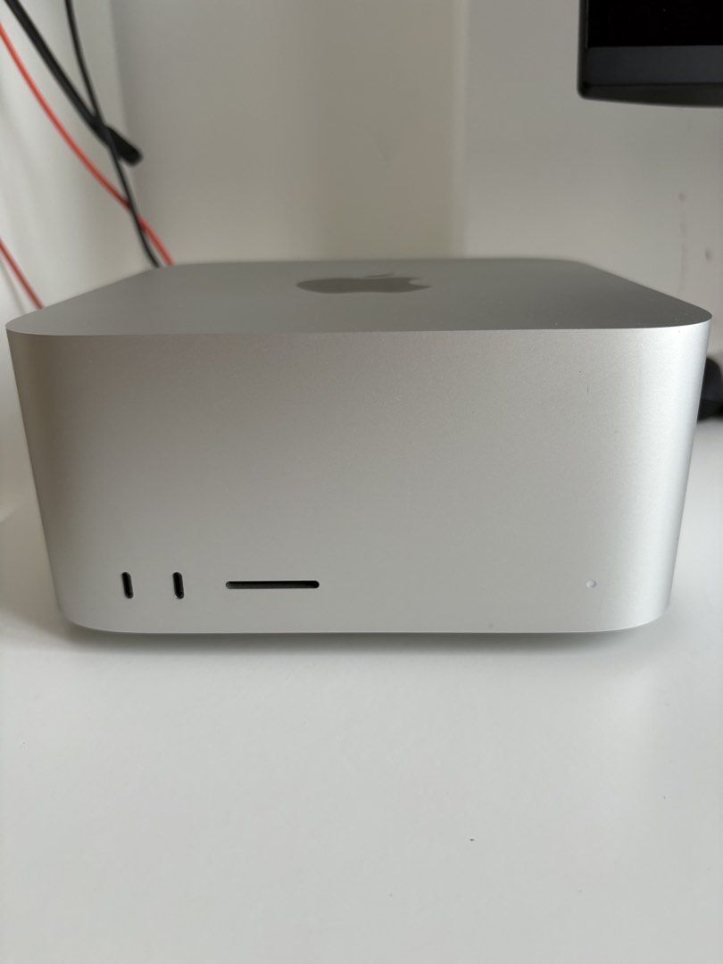 Apple Mac Studio M1 Max (2022)413296664175585280