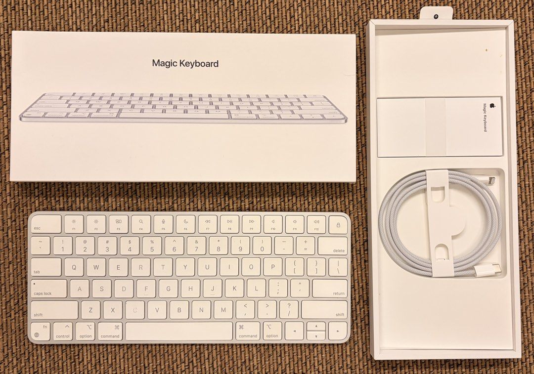 Apple Magic Keyboard Model A2450454137406419128320