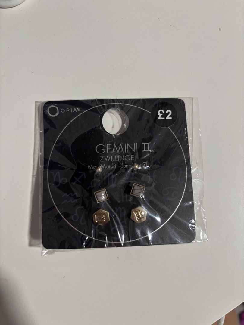 Assorted Ear Studs Bundle (Category: Earrings) located in Singapore. Submitted by krminymph (Listing ID 1426550894, Image 2). Description: ❥ new and unused ❥ selling all 3 for $5 .