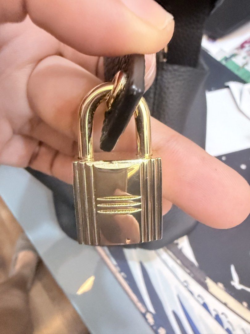 Picotin Black Bucket Bag with Gold Hardware (Category: Luxury Bags & Wallets) located in Quezon City. Submitted by joyandjoy (Listing ID 1426453678, Image 3). Description: .