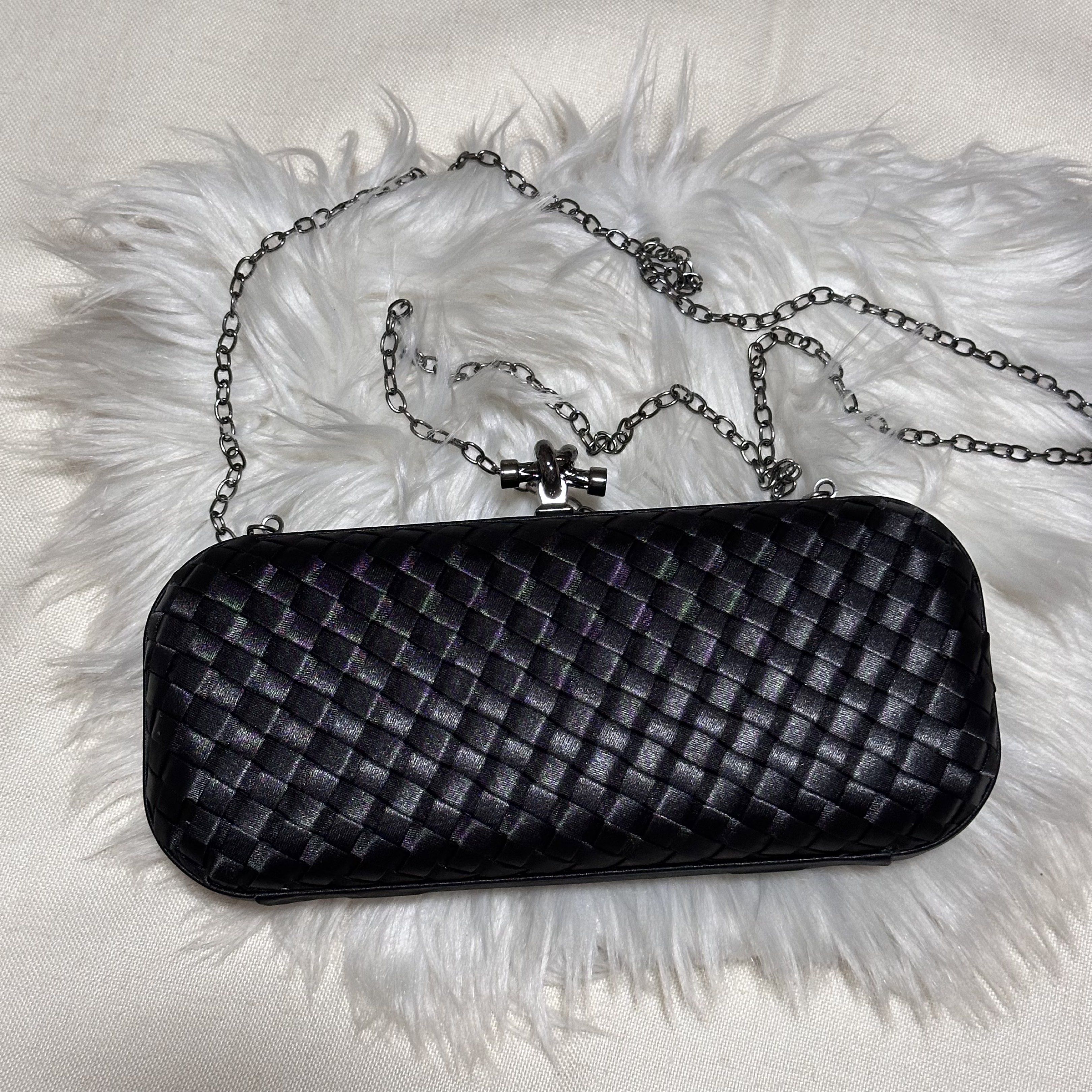 Black long woven clutch bag (Category: Clutches) located in Marikina City. Submitted by sol.collective (Listing ID 1426518171, Image 1). Description: 23*5*10 cm Black ▪️can fit up to iPhone Pro Max ▪️color varies from different lighting ▪️actual photos of product posted ▪️can do same-day delivery ❓Asking for LAST PRICE? 🌷less ₱100 from original price posted 💵 Mode of Payment: BPI or GCash PASS TO LOW-BALLERS ‼️ .