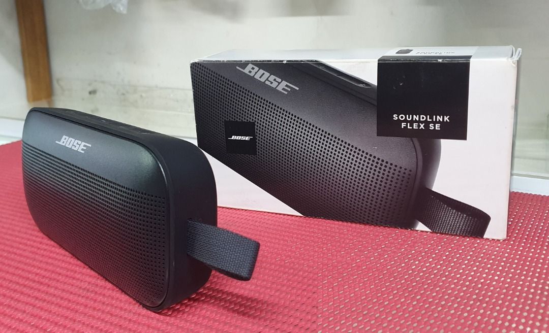 Bose Soundlink Flex - Complete (Category: Soundbars, Speakers & Amplifiers) located in Mandaluyong City. Submitted by mircomputer (Listing ID 1426418228, Image 2). Description: Quality BOSE Soundlink Flex Complete with Box n Accesories - Bose Soundlink Flex - Black Color - uo tp 12hours of Battery - ip67 rating waterproof/dust - Postion IQ technology - USB Type C charging - 100% Smoothness - Excellent Sound Big sound for a small package - Complet