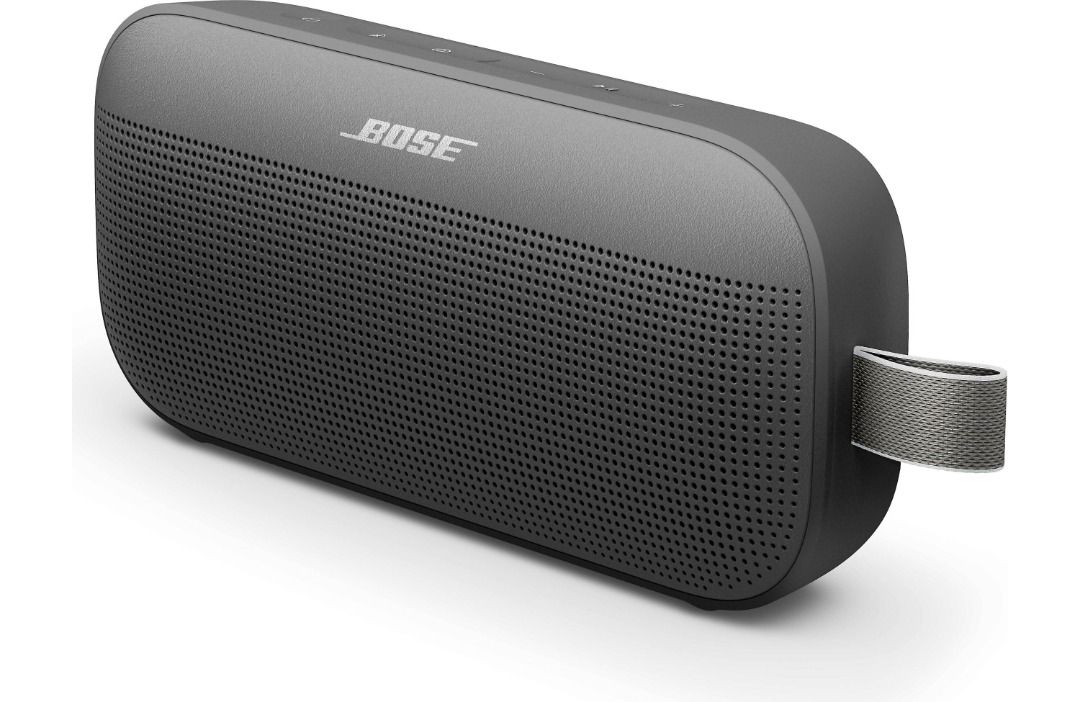 Bose Soundlink Flex - Complete (Category: Soundbars, Speakers & Amplifiers) located in Mandaluyong City. Submitted by mircomputer (Listing ID 1426418228, Image 1). Description: Quality BOSE Soundlink Flex Complete with Box n Accesories - Bose Soundlink Flex - Black Color - uo tp 12hours of Battery - ip67 rating waterproof/dust - Postion IQ technology - USB Type C charging - 100% Smoothness - Excellent Sound Big sound for a small package - Complet