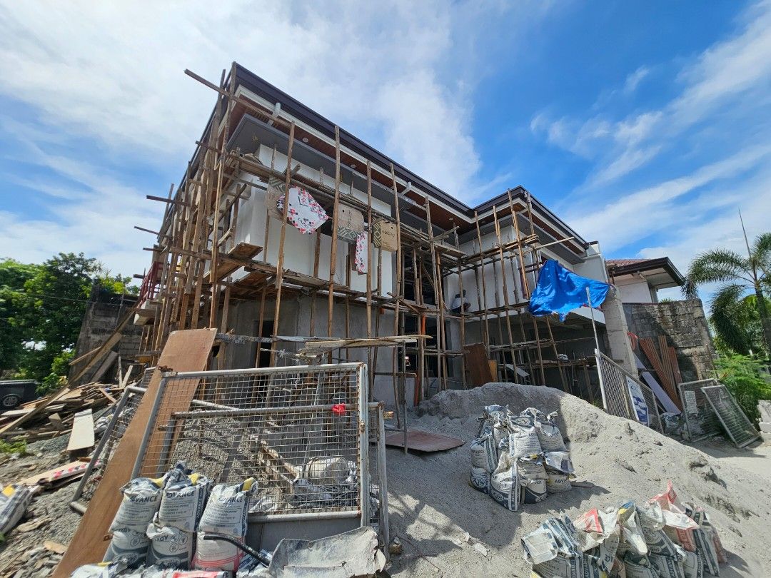 D3 - Greenland Executive Village Cainta Rizal (Category: House & Lot) located in Marikina City. Submitted by edj1realty (Listing ID 1426460113, Image 2). Description: Code D3 || House and Lot for Sale in Greenland Executive Village Cainta Rizal Lot Area: 198 sqm Floor Area: 280 sqm 4 Bedroom 3 Toilet and Bath 1 Powder Room 2 Balconies Family Room 2 - 3 Car Garage Price: 17,500,000 Cash or Bank Financing.
