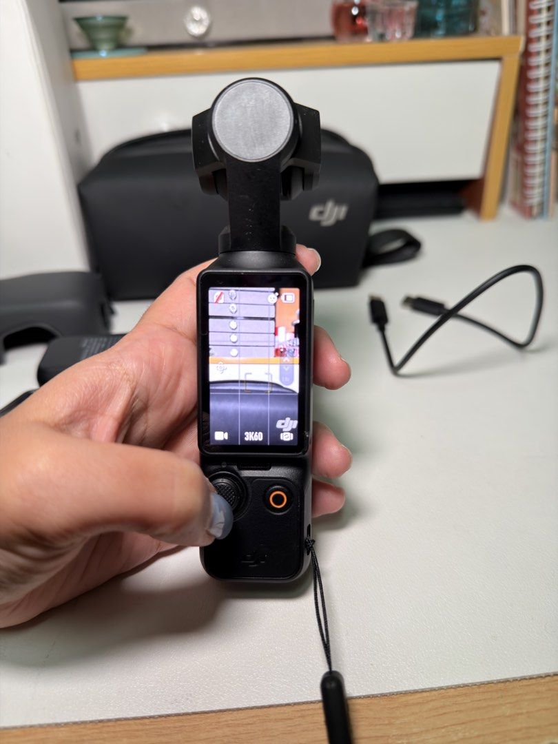 DJI Osmo Pocket 3 Creator Combo (Category: Cameras) located in San Juan City. Submitted by thmbl95 (Listing ID 1426546168, Image 3). Description: DJI Osmo Pocket 3 – Creator Combo (Like New) Selling my DJI Osmo Pocket 3 Creator Combo • Purchased: December 2024 • Condition: Like new, no issues • Well taken care of Rfs: I have another travel camera Complete with accessories: - Wide-angle lens - DJI Mic 2 transmitter + windscreen - Clip magnet - Bat