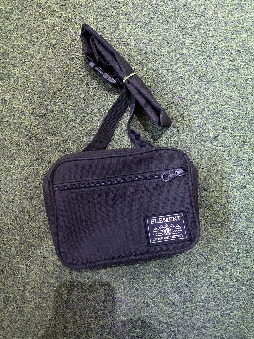 Element Camp Collection Crossbody Bag (Category: Sling Bags) located in Dasmarinas. Submitted by takuya_ (Listing ID 1426454582, Image 1). Description: .