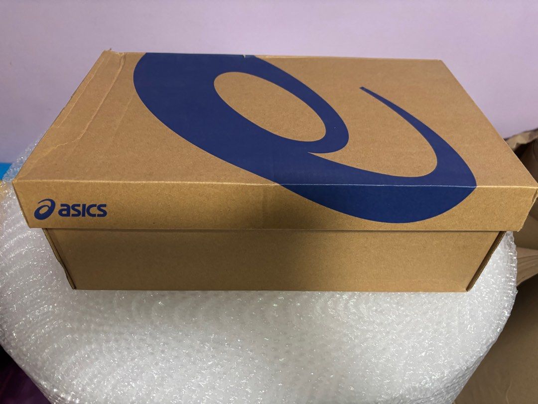 Empty Box (Category: Other Sports Equipment and Supplies) located in Singapore. Submitted by mk.matjar (Listing ID 1426404982, Image 2). Description: .