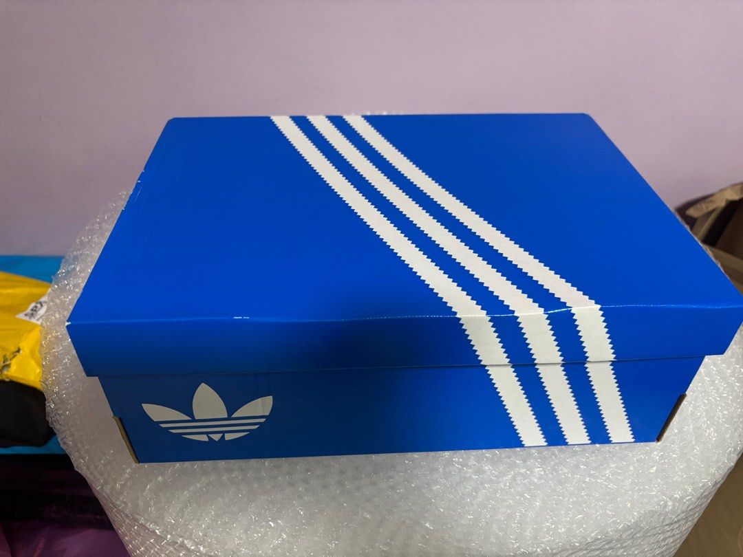 Empty Box (Category: Other Sports Equipment and Supplies) located in Singapore. Submitted by mk.matjar (Listing ID 1426404982, Image 3). Description: .