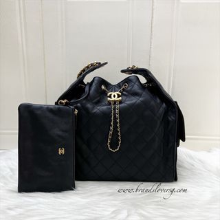 (Category: ) located in . Submitted by brands_lover (Listing ID 1426482637, Image 1). Description: .