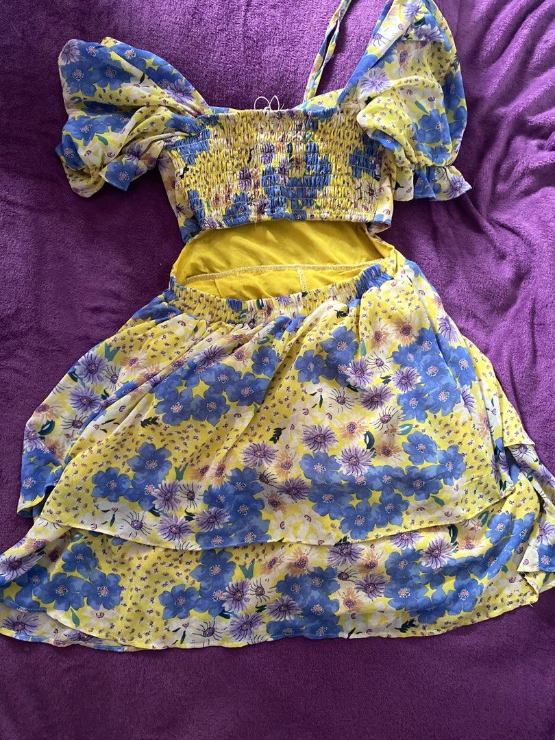 Floral Yellow Dress (Category: Dresses) located in Taguig. Submitted by victoriajcarpio13 (Listing ID 1426388919, Image 2). Description: Payment methods: gcash or security bank Delivery option( Shoulder by buyer ) grab, angkas, lalamove Pls manage your expectation preloved items need washing . No cancellation.