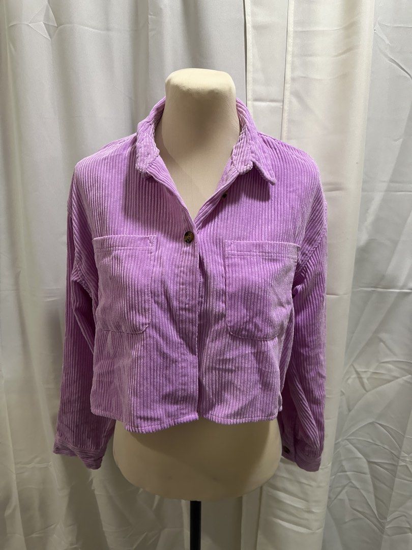 Forever 21 Corduroy Cropped Jacket (Category: Coats, Jackets and Outerwear) located in Manila. Submitted by randomdeclutter (Listing ID 1426560948, Image 1). Description: .