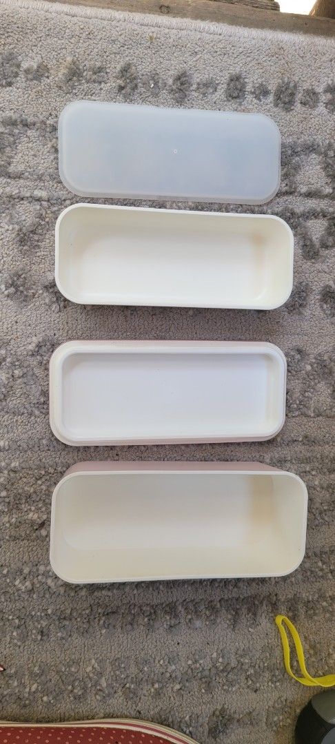 Francfranc Bento Box (Category: Food Organization & Storage) located in Sablan. Submitted by gongonshelley12 (Listing ID 1426443678, Image 3). Description: 👉👉120 ONLY👈👈 Francfranc item is a pink and cream colored bento box or food container EXCELLENT.