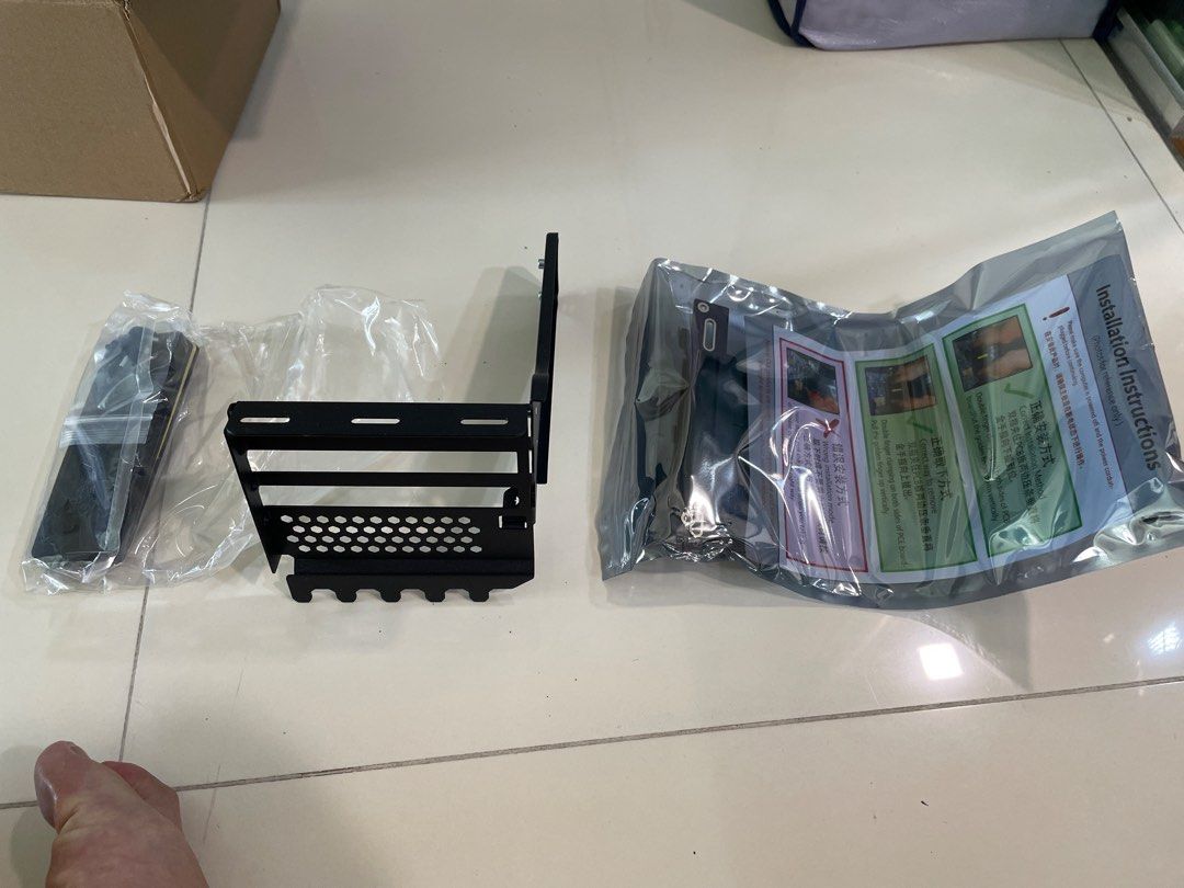 GPU Vertical Mount with PCIe 4.0 Riser Cable405992801798072320