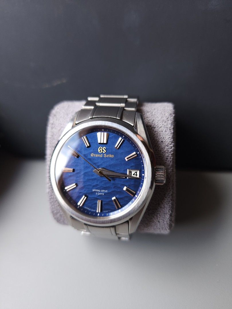 Grand Seiko SLGA007 'Lake Suwa' Spring Drive (Category: Watches) located in Singapore. Submitted by eggnatius (Listing ID 1426474519, Image 1). Description: Hi all, up for sale is my Grand Seiko SLGA007 "Lake Suwa". Watch runs perfectly. Light scratches consistent with moderate wear. Watch Details: - Brand: Grand Seiko - Reference: SLGA007 - Limited Edition: 2,021 pieces worldwide - Purchase Date: 15 Jan 2022 - Case Material: Stainless steel - Ca