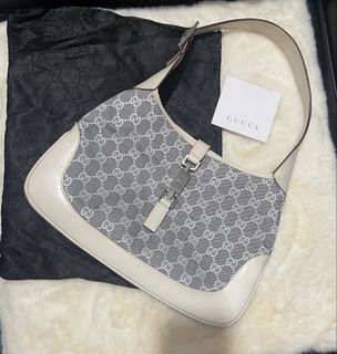 （分類：）位於 。 由 matryoshka.com 提交（商品編號 1426463299，圖片 1）。簡介： 。