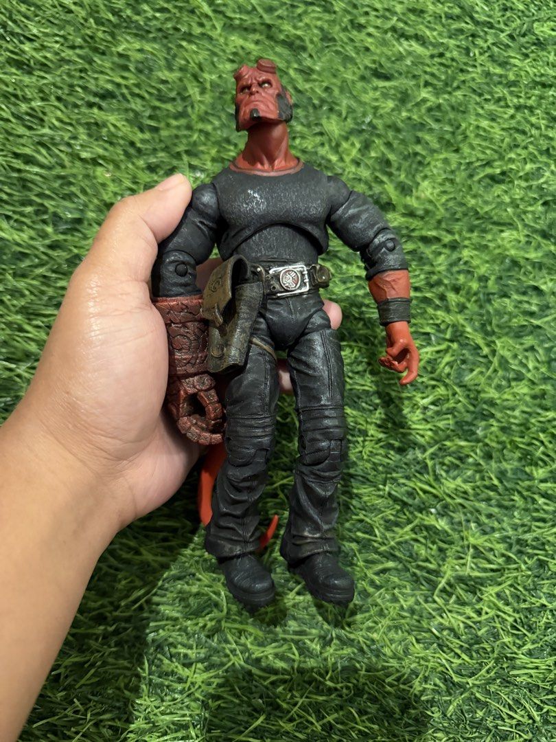Hellboy Action Figure (Category: Figurines & Statues) located in La Trinidad. Submitted by reeze_24 (Listing ID 1426505667, Image 1). Description: PRELOVED STUFFTOYS/HARDTOYS FROM HONGKONG BOX/JAPAN SURPLUS/UKAY SOURCE SOME ARE WITH PAPER TAGS AND CLOTH TAGS Still manange expectations.UKAY PO ETO HINDI BRAND NEW. SELF AUNTHENTICATE NA LANG PO NINYO MGA ITEMS .( CHECK PICTURES FOR DETAILS) BUY AS IS. NO RETURN NO EXCHANGE .