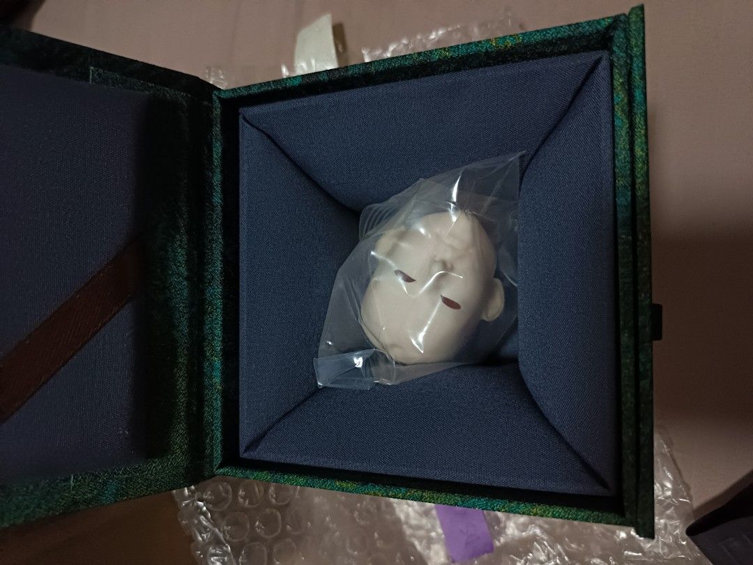 Heysheep LongYu 1/4 BJD Doll Head (Category: Figurines & Statues) located in Las Pinas. Submitted by cyrillb (Listing ID 1426479910, Image 2). Description: Brand New Brand: Heysheep Sculp: LongYu Size: Special 1/4 Head Color: Mia Pink Inclusion: - Box - Authenticity Card - Nude Head MOP: GCash Bank Transfer .