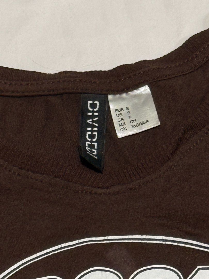 H&M Divided 2003 Crop Top (Category: Shirts) located in Manila. Submitted by halsea (Listing ID 1426517140, Image 2). Description: s-m used once only.