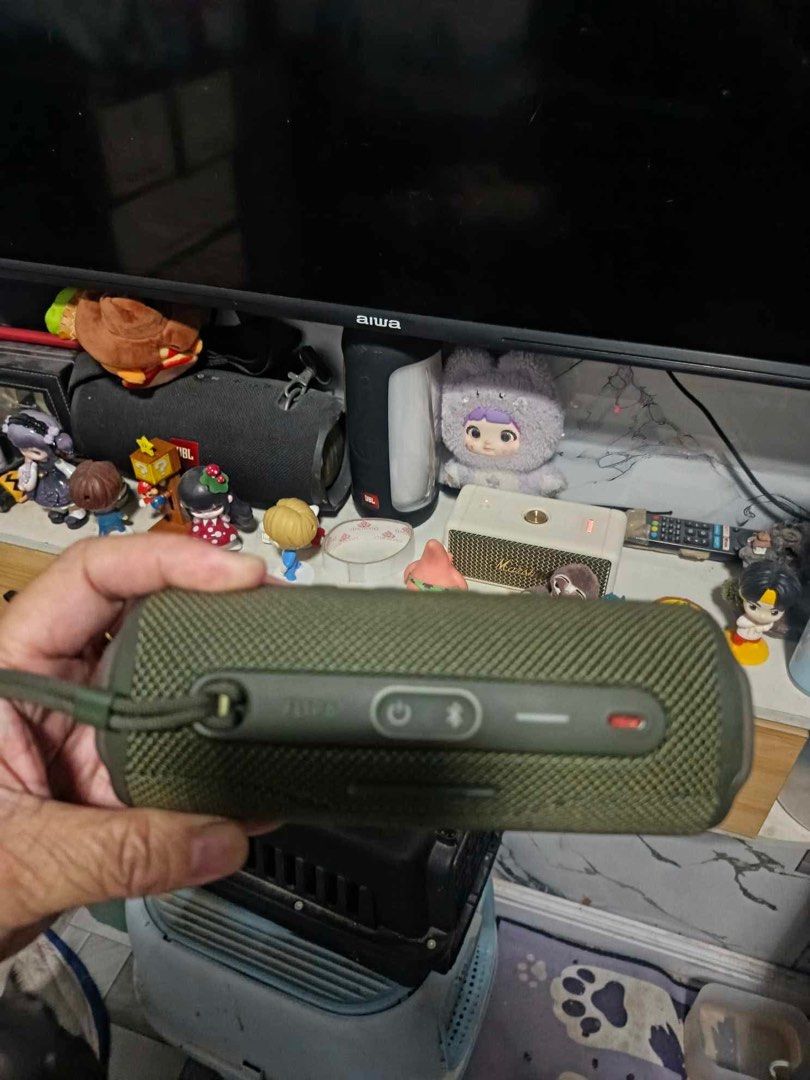 JBL Flip 6 (Category: Soundbars, Speakers & Amplifiers) located in Navotas City. Submitted by jancommendador (Listing ID 1426583813, Image 2). Description: JBL Flip 6 Almost bnew Few weeks old Comes with box.