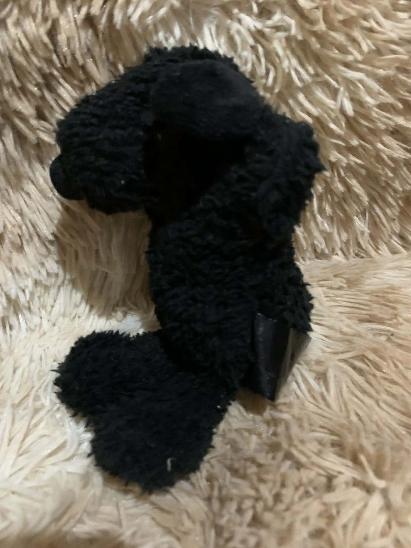 KAWS PEANUTS Plush Toy (Category: Plushies & Soft Toys) located in Davao. Submitted by shopthrift (Listing ID 1426452812, Image 2). Description: .