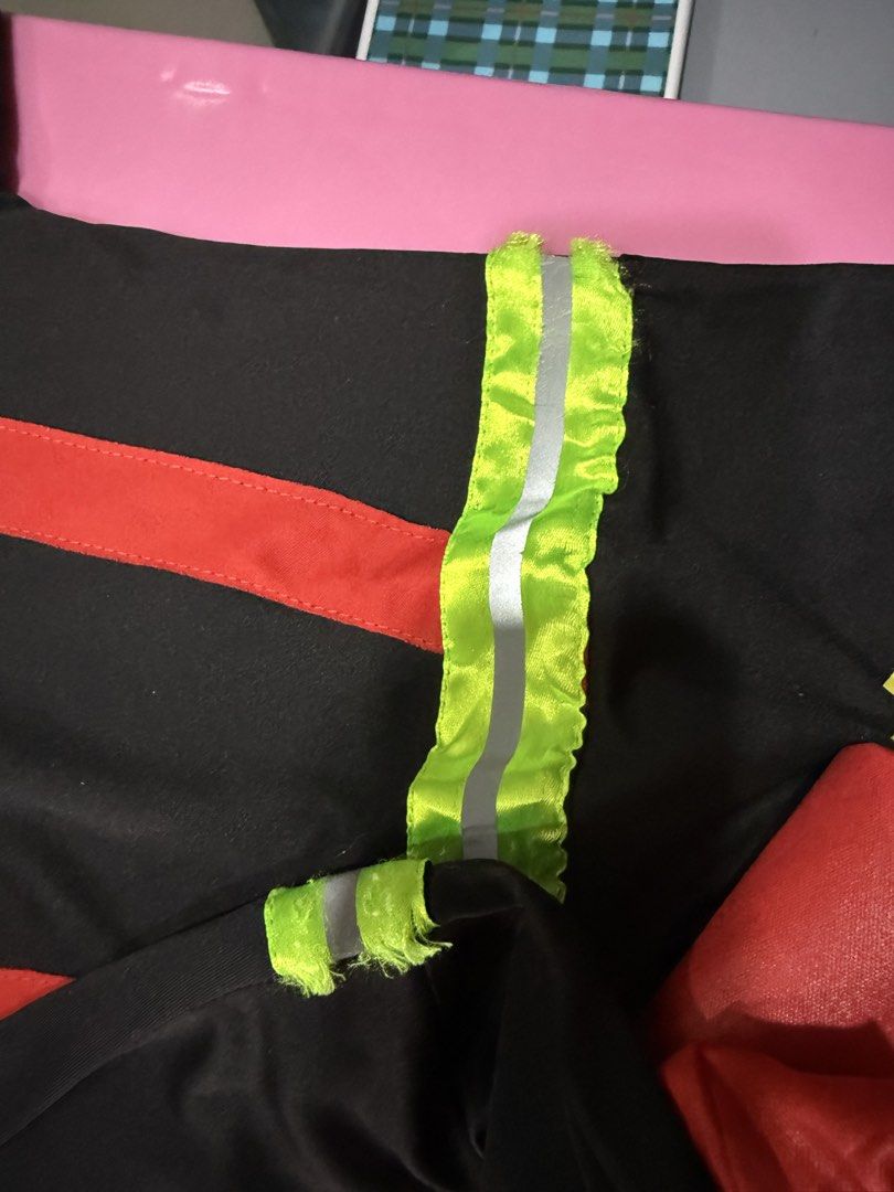 Kids firefighter costume (Category: Babies & Kids Fashion) located in Las Pinas. Submitted by green_unit (Listing ID 1426415327, Image 2). Description: .