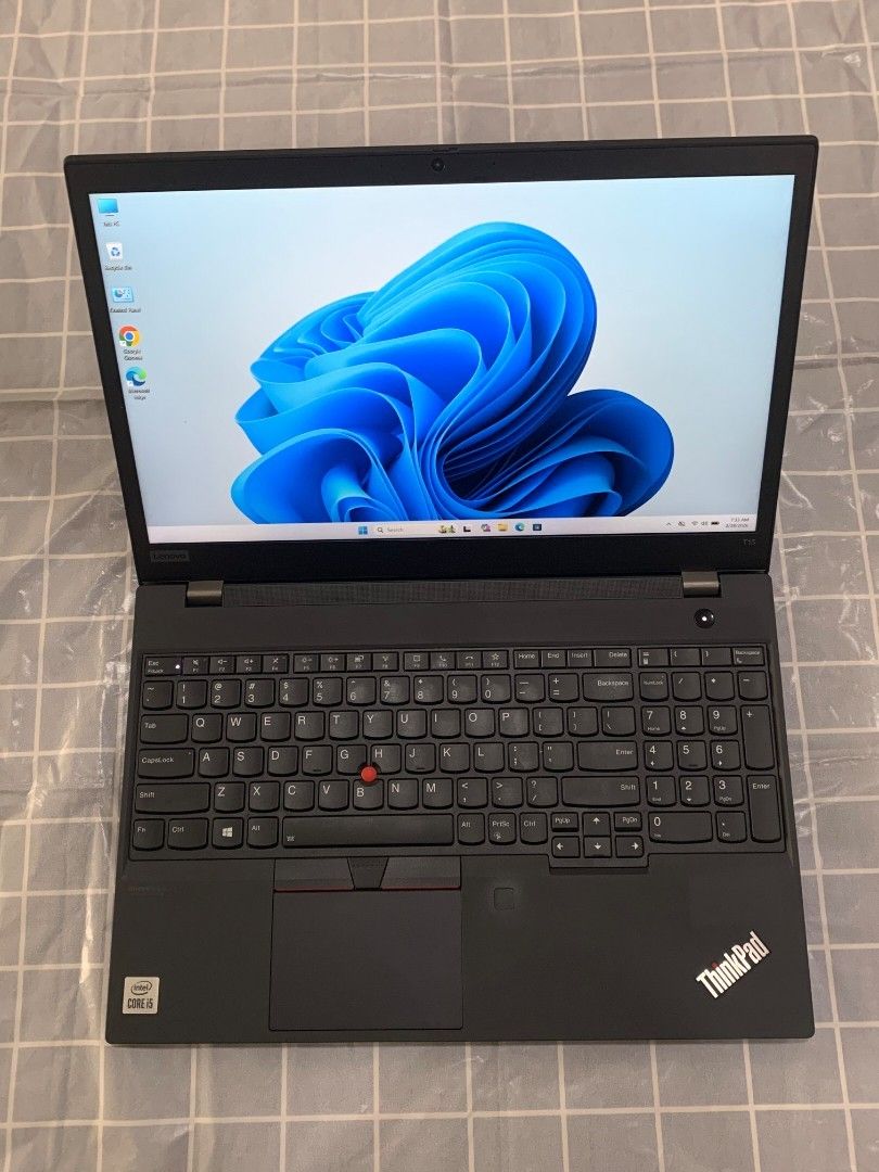 Lenovo ThinkPad Laptop i5-10th Gen 16/512 touch screen laptop