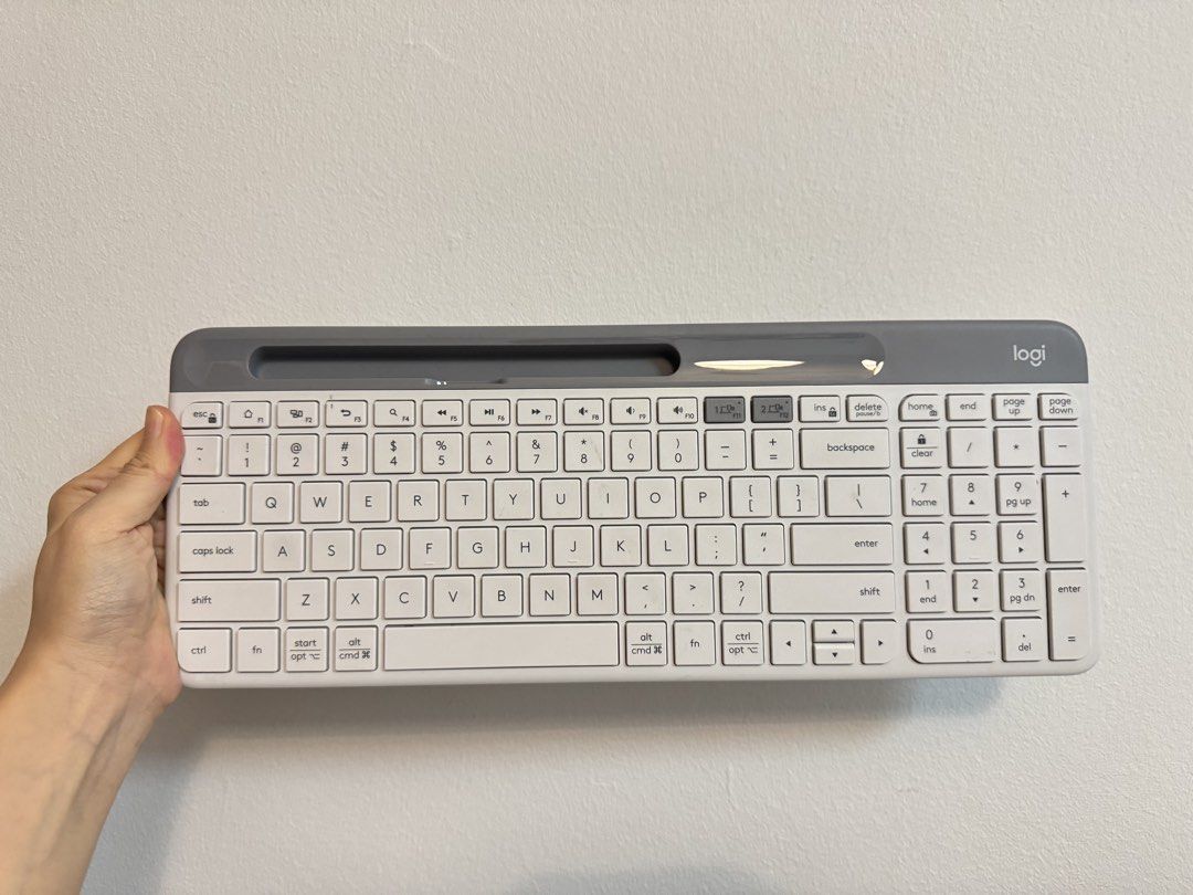 Logitech K580 Cordless Keyboard455777380739983361
