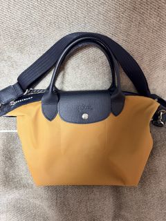 （分類：）位於 。 由 YanisYi 提交（商品編號 1426530601，圖片 1）。簡介： 。