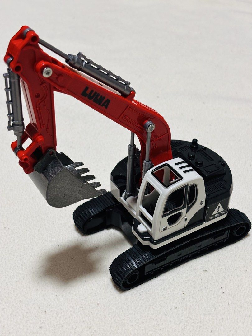 Luwia PC 600 Toy Excavator (Category: Kids Toys) located in Taguig. Submitted by tara_declutters (Listing ID 1426420005, Image 1). Description: Like new excavator Bought in DIY J&T.