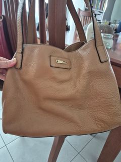 (Category: ) located in . Submitted by haze_preloved (Listing ID 1426458061, Image 1). Description: .