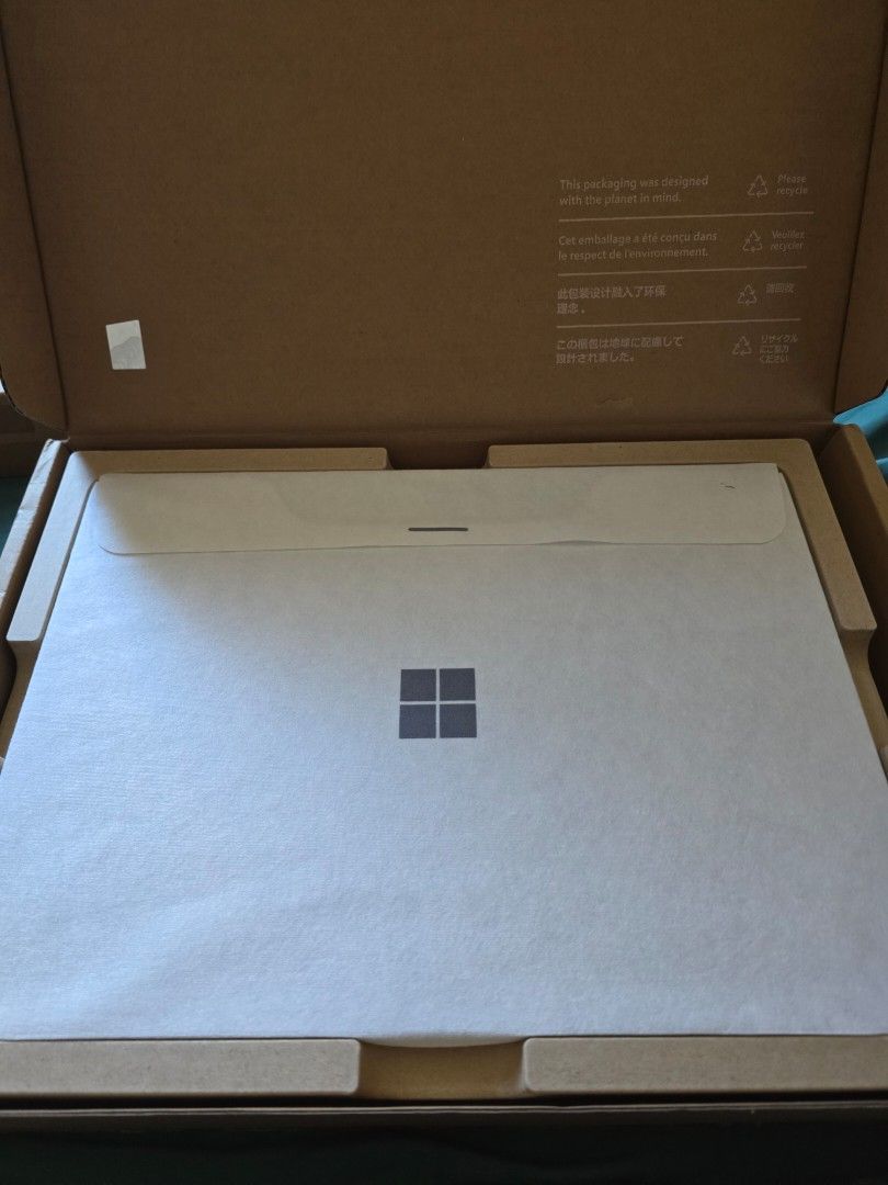 Microsoft Surface Laptop 7th Edition 15" Elite 16GB Memory 256GB SSD