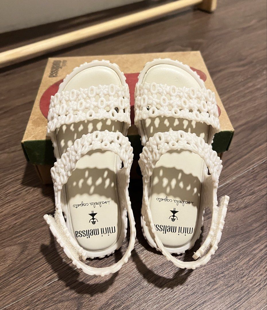 Mini Melissa Sandal US 9 (Category: Babies & Kids Fashion) located in Angeles City. Submitted by emflores (Listing ID 1426524171, Image 3). Description: Size USA 9 (15 cm) Guaranteed original 💯.