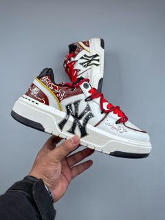 (Category: ) located in . Submitted by awesome_sneakers (Listing ID 1426402943, Image 1). Description: .