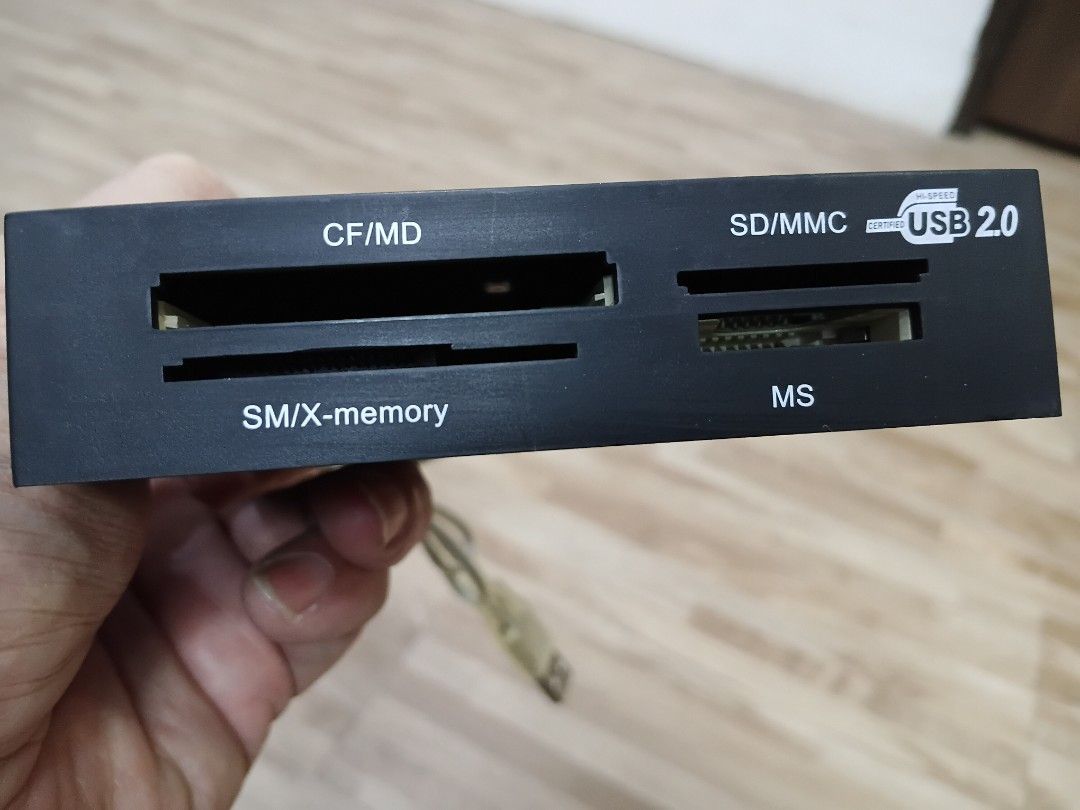 Multi-Card Reader USB 2.0405992103174492161